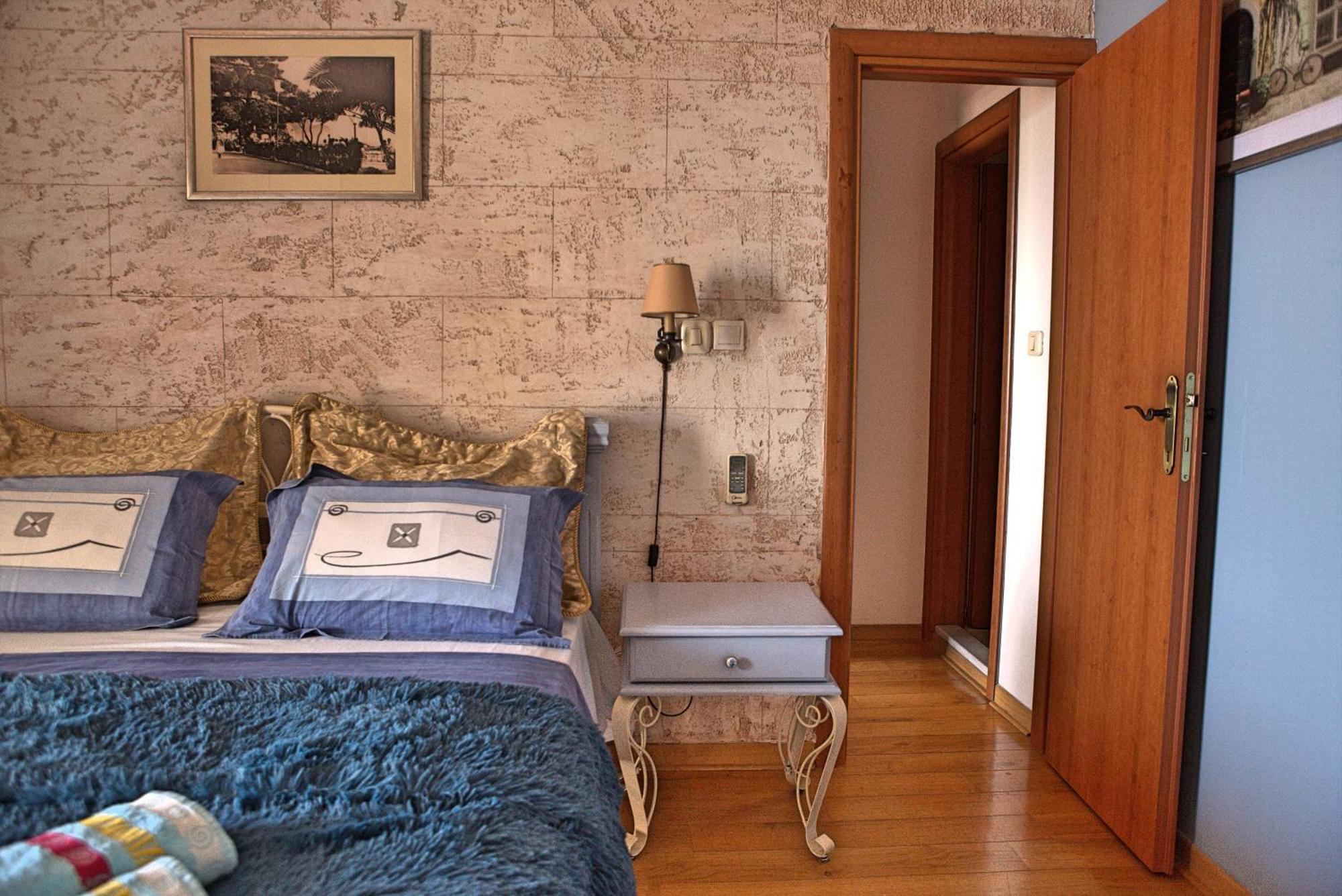 Medin Apartments Bluvista Petrovac Luaran gambar