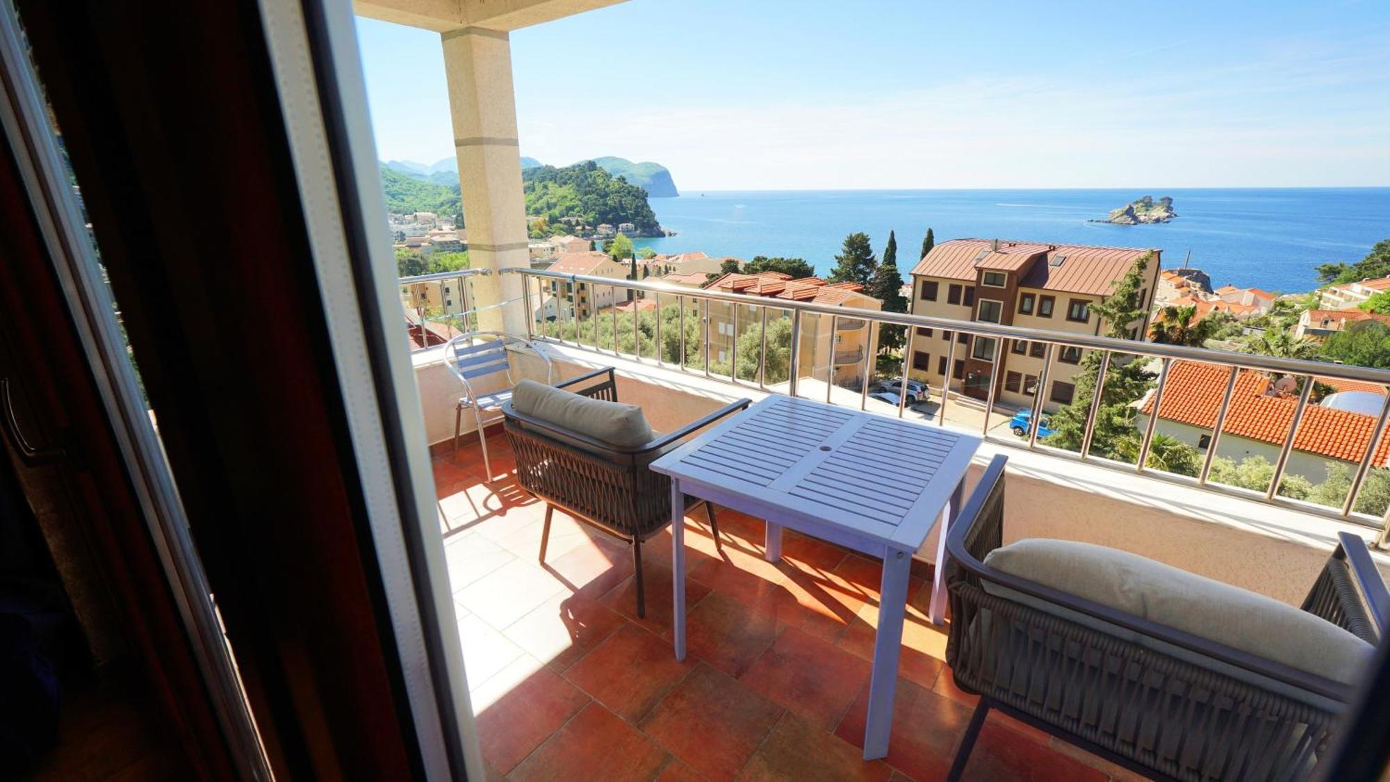 Medin Apartments Bluvista Petrovac Luaran gambar