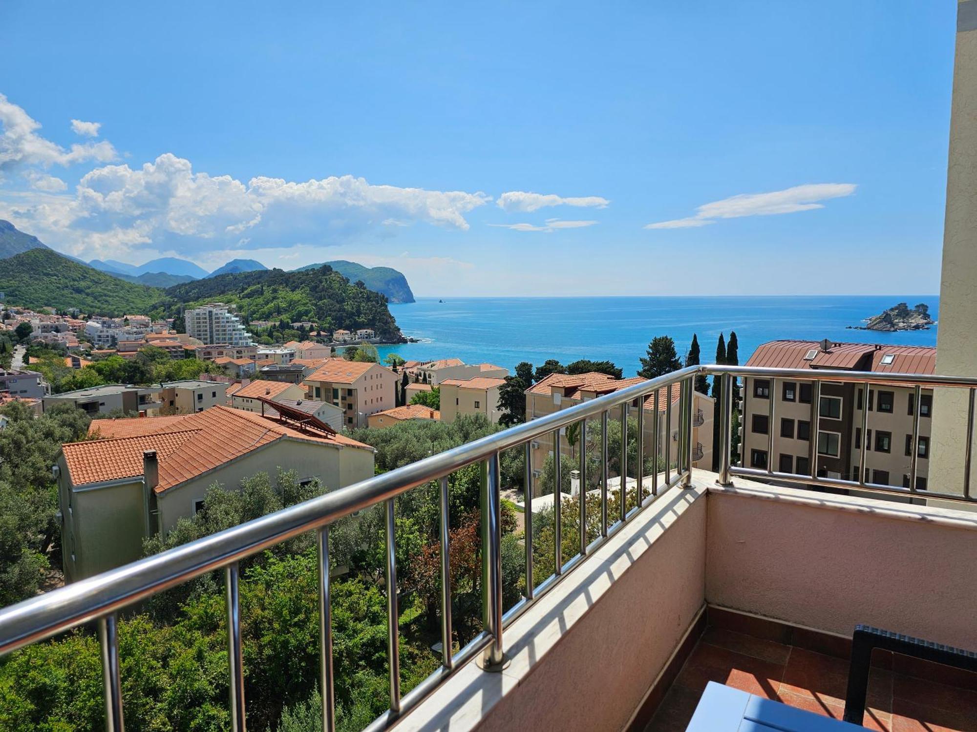 Medin Apartments Bluvista Petrovac Luaran gambar